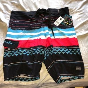 NWT🔥Maui And Sons Swim Trunks